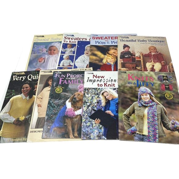 Lot of Vintage Assortment of Knitting  Booklets &‎ Leaflets Sweaters Baby - Picture 1 of 5